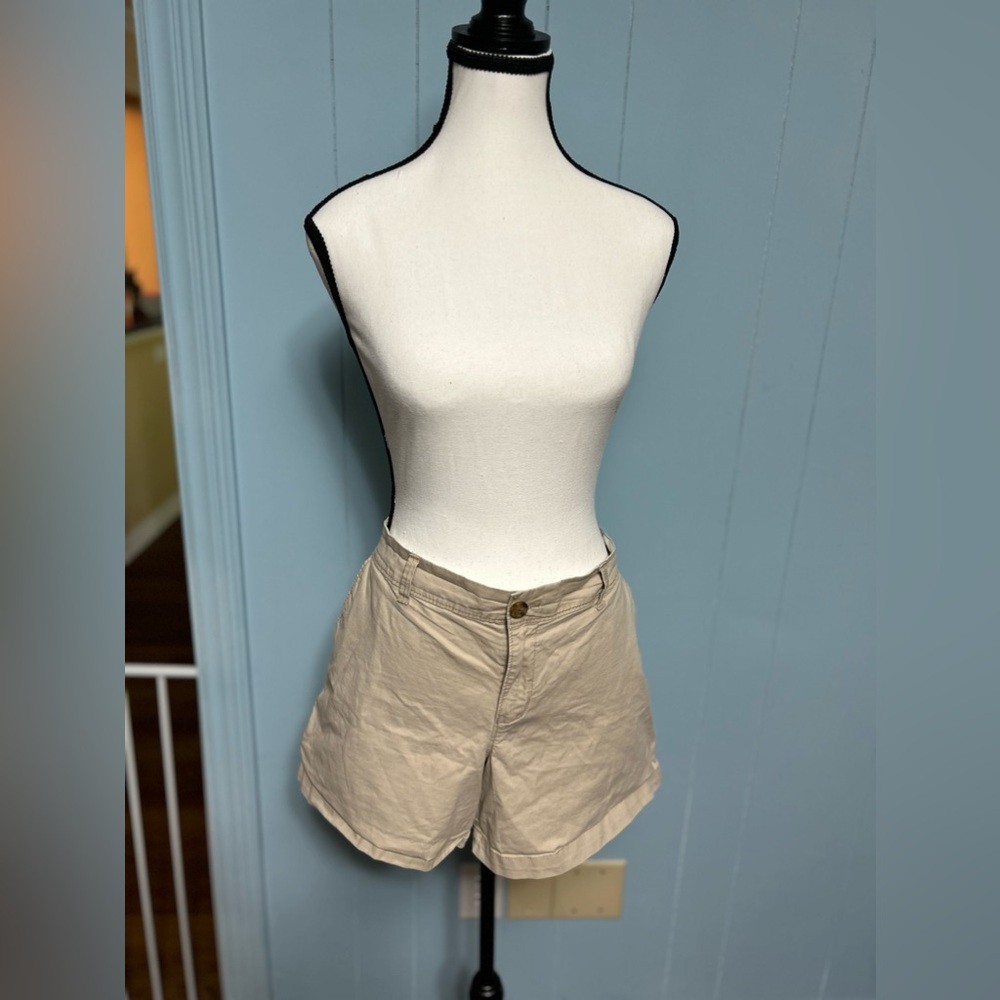 Khaki chino shorts